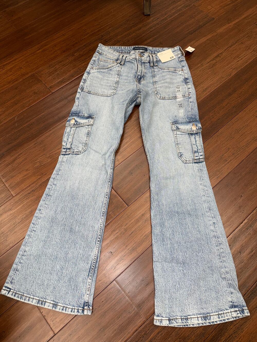 Aeropostale mid rise Flare utility Blue Jeans 6R NWT